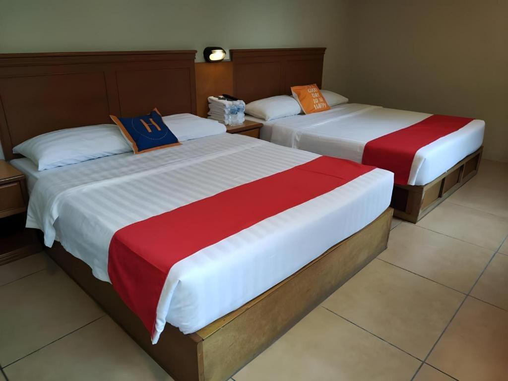 River Park Hotel Сібу Екстер'єр фото